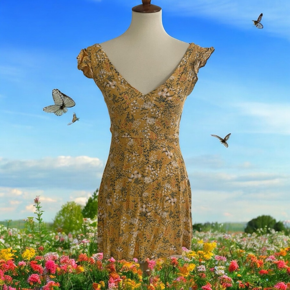 Yellow Summer Dress Size Medium Forever 21‎ Back Tie